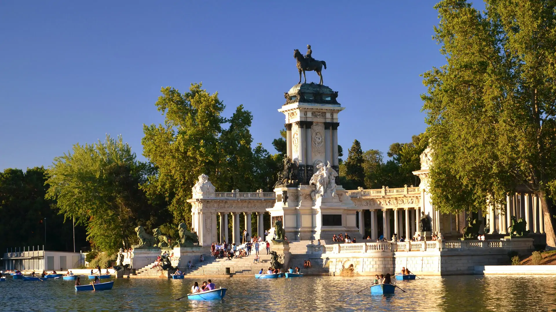 7-dest_madrid_spain_gettyimages-466491286_universal_within-usage-period_101510