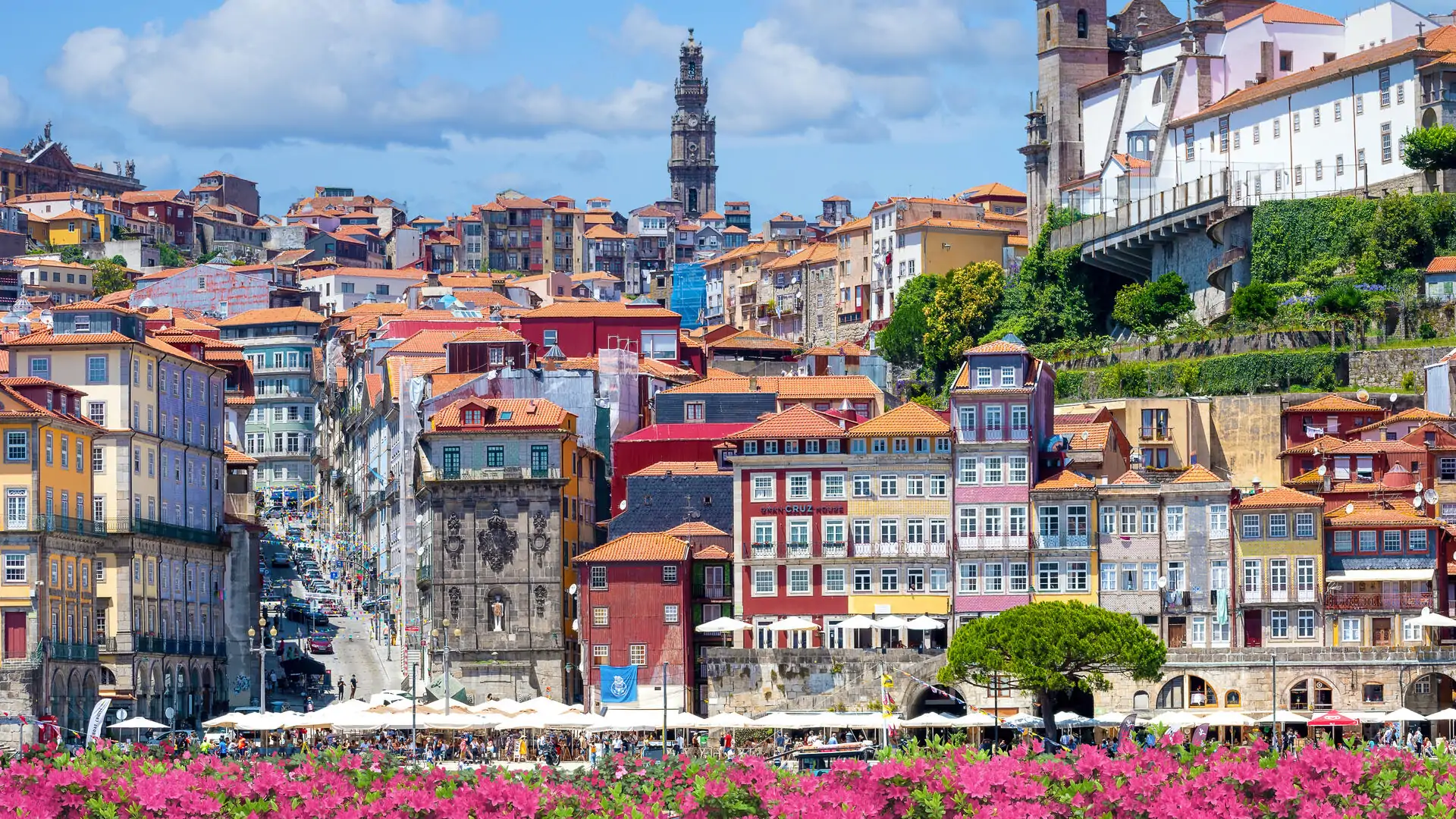 8-dest_portugal_porto_ribeira_gettyimages-1344372744_universal_within-usage-period_92048